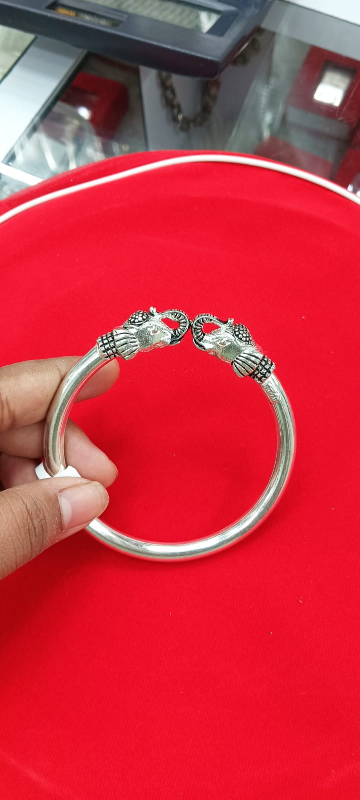 925 Sterling Silver Antic Finish Elephant Headed Silver Kada in India, US, UK, Australia, Europe