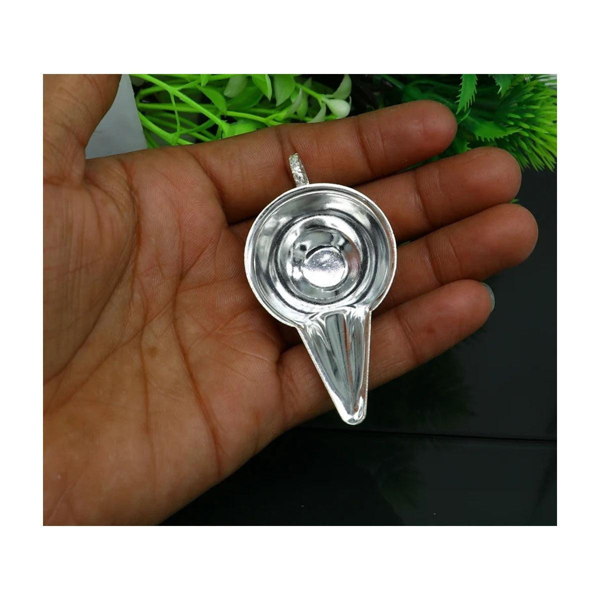 Silver handmade new born baby feeder, water milk silver feeder, silver baby food set baby kids utensils for stay healthy in India, US, UK, Australia, Europe