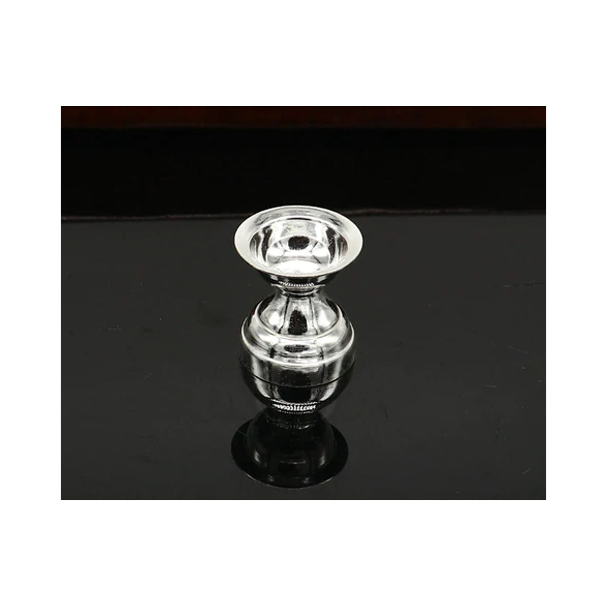999 pure silver handmade elegant oil lamp, silver home temple utensils, silver diya in India, US, UK, Australia, Europe